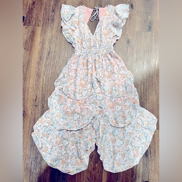 Dresses & Skirts - Elegant Floral Maxi Dress with Ruffle Details